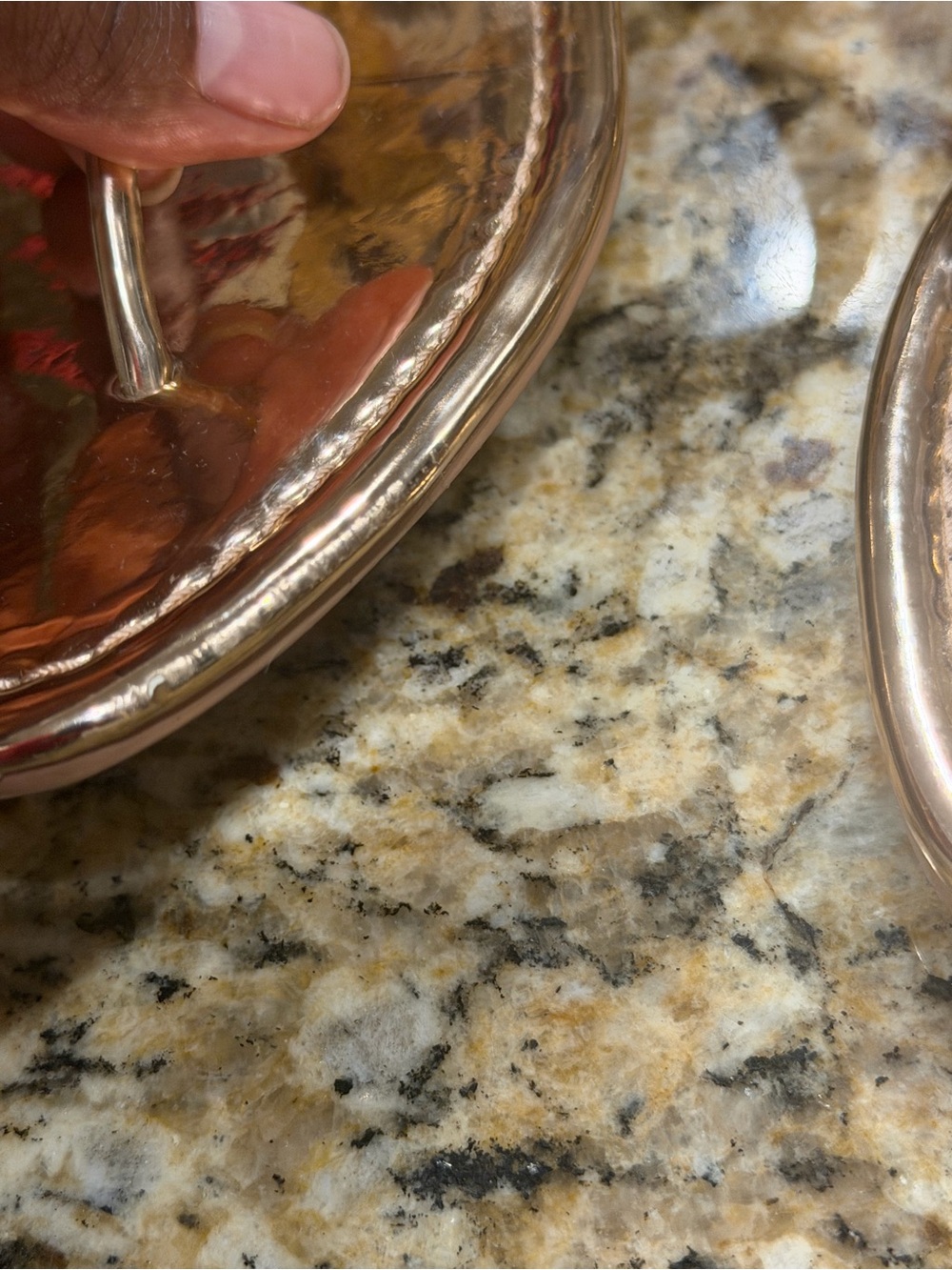 Tory Burch Metallic Rose Gold Logo Thong Sandals - Picture 4 of 9